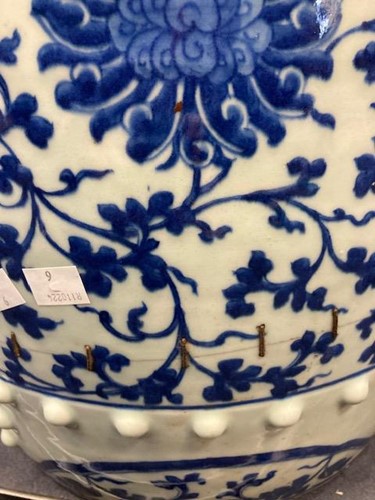 Lot 23 - A Chinese blue and white porcelain barrel seat, Qing Dynasty, 19th century