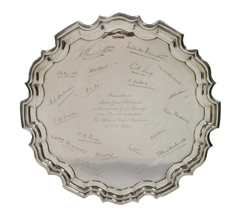 Lot 615 - A George V silver salver