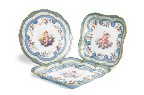 Lot 469 - A Sèvres part service