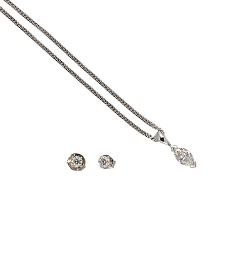 Lot 166 - A diamond single stone pendant, together with a pair of diamond ear studs