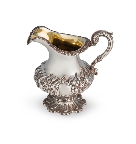 Lot 660 - Edinburgh - A William IV silver cream jug
