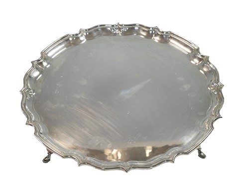 Lot 656 - Chester - A George V silver salver