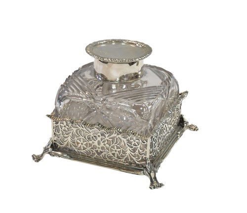 Lot 543 - A Victorian silver and glass inkwell
