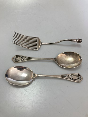 Lot 233 - A silver toasting fork - (handle lacking),...