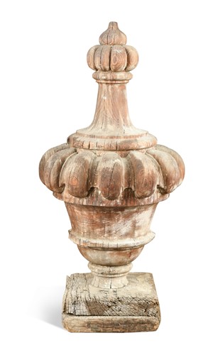 Lot 359 - A pine architectural finial, 18th century