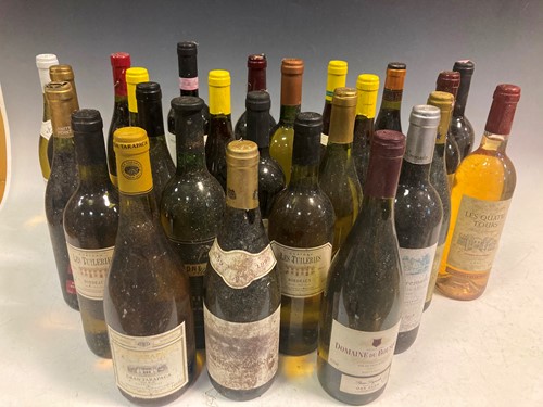 Lot 107 - Two boxes of assorted Wine Club wines, red and...