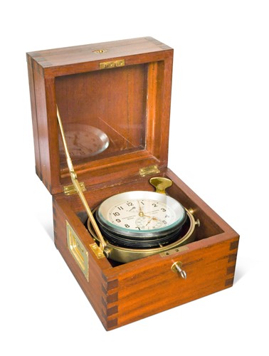 Lot 852 - A German World War II Kriegsmarine two-day marine chronometer by Gerh D. Wempe