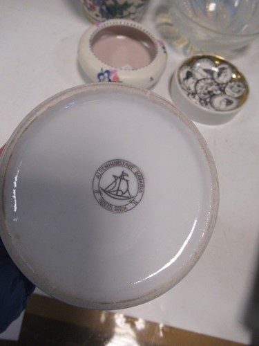 Lot 123 - Fleurons, an R.Lalique opalescent glass bowl, design 1935, pattern 3312