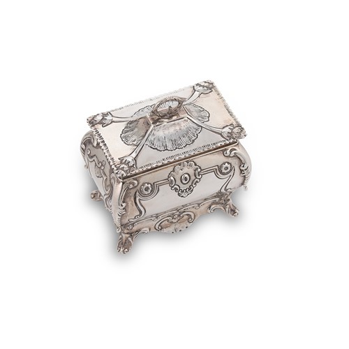 Lot 436 - A George V silver decorative casket