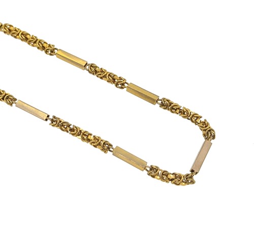 Lot 73 - A late 20th century 9ct gold chain