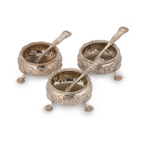 Lot 381 - A trio of Victorian silver cauldron salts with earlier spoons
