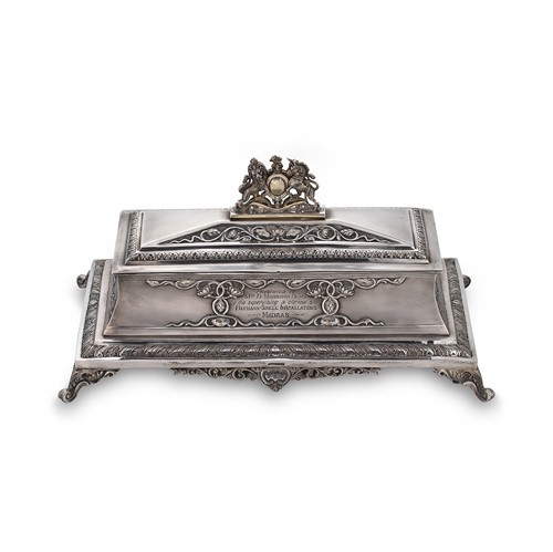 Lot 335 - An early 20th century Indian metalwares presentation casket