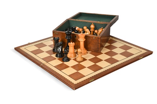 Lot 796 - A Jaques Staunton pattern weighted chess set
