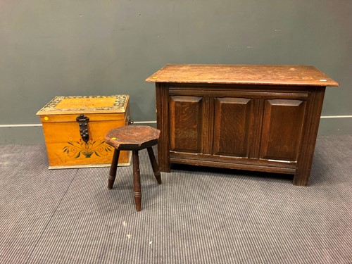 Lot 478 - A floral painted box, together with a milking...