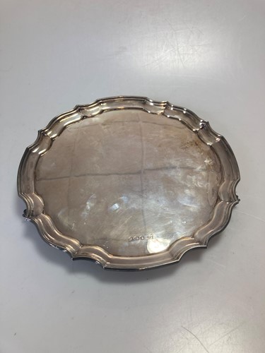 Lot 254 - A silver salver, Walker and Hall
