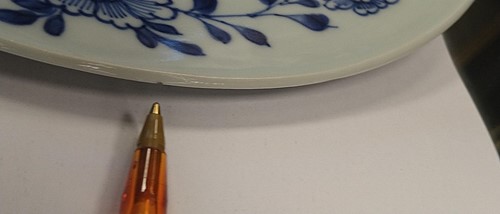 Lot 57 - A Nanking Cargo porcelain plate, 18th century,...