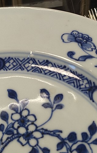 Lot 57 - A Nanking Cargo porcelain plate, 18th century,...