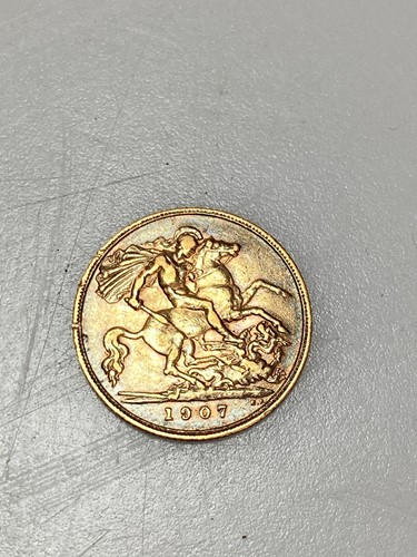 Lot 208 - A half sovereign dated 1907