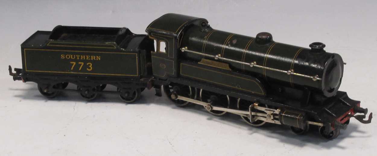 Lot 54 - A Bing for Bassett Lowke O gauge clockwork...
