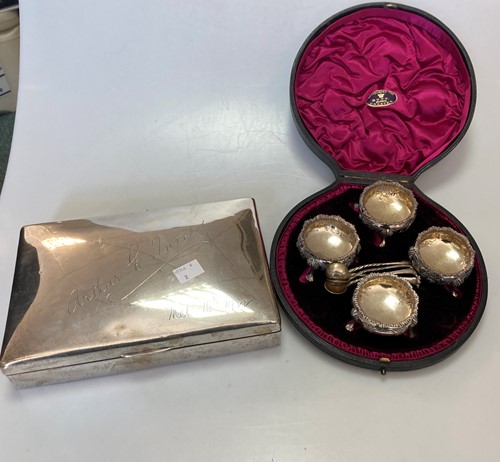 Lot 222 - A silver table cigarette box, together with a...