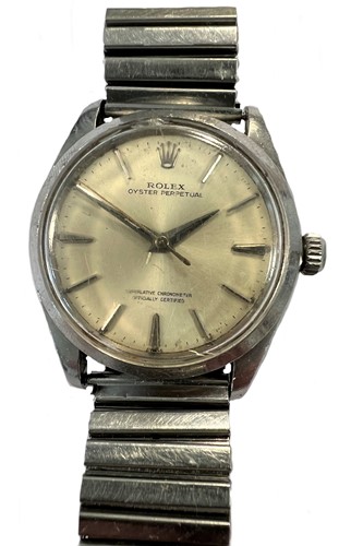 Lot 214 - Rolex - A steel 'Oyster Perpetual 34' wristwatch