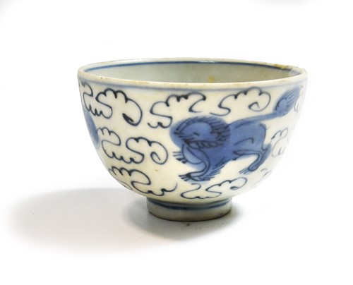 Lot 5 - A Chinese blue and white tea bowl, late Ming Period (1364 - 1644)