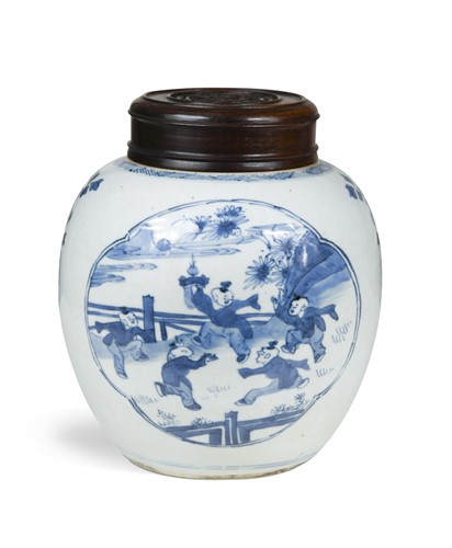 Lot 16 - A Chinese blue and white porcelain ginger jar,  Kangxi (1662-1722)