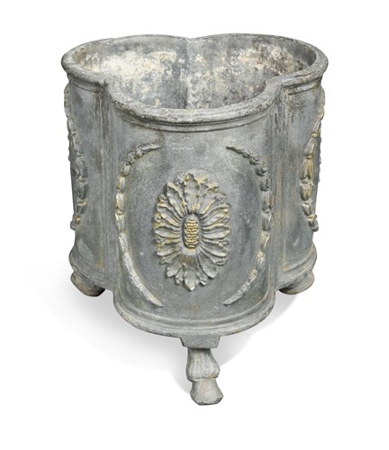 Lot 875 - An Edwardian lead planter