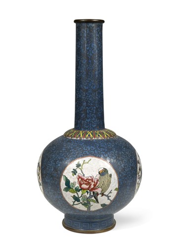 Lot 79 - A Chinese cloisonne bottle vase, early 20th century