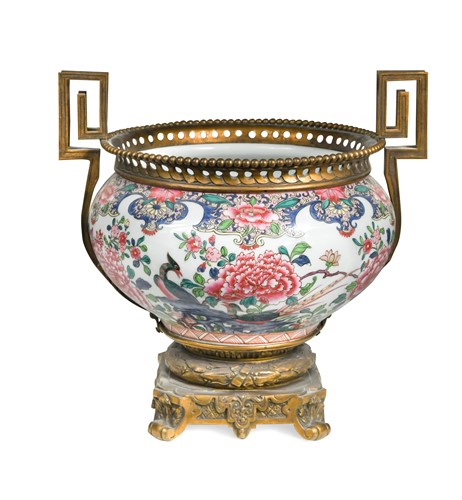 Lot 821 - A Samson porcelain ormolu mounted famille rose bowl