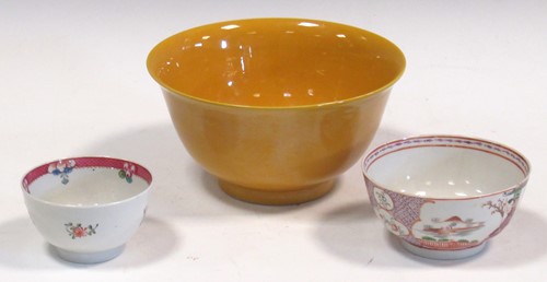 Lot 1 - A Chinese mustard yellow ground bowl, in Kangxi style