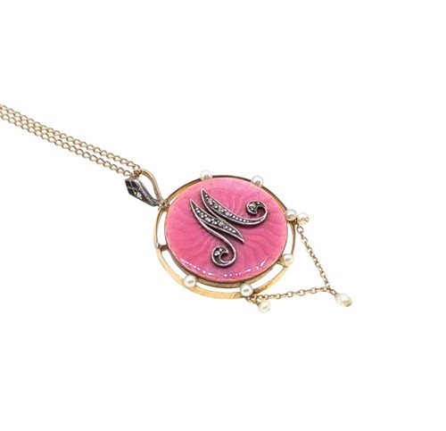 Lot 94 - An early 20th century enamelled pendant and chain
