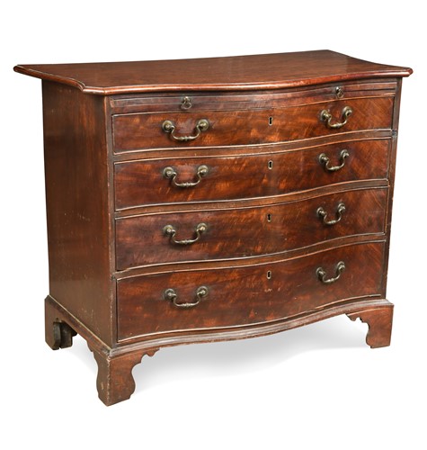 Lot 655 - A George III mahogany serpentine fronted chest of drawers