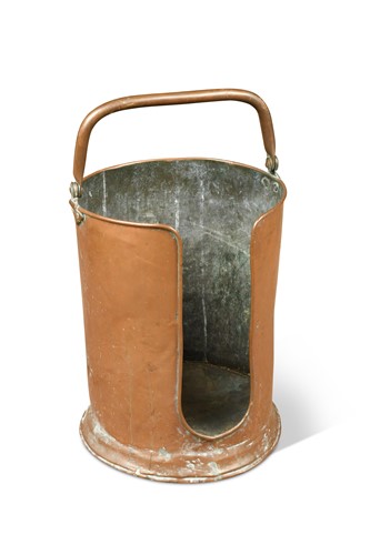 Lot 562 - An Irish copper plate bucket, 19th century
