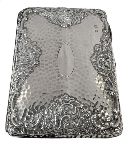 Lot 268 - A Victorian silver pocket purse