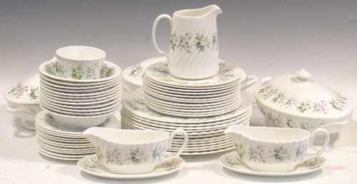 Lot 100 - A Minton Spring Valley bone china dinner...