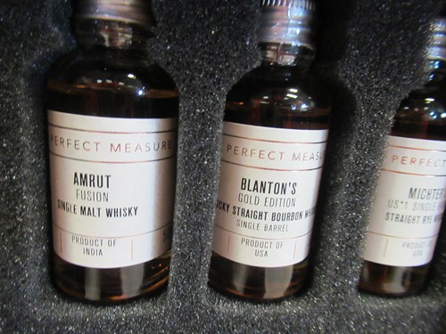 Lot 16 - The perfect measure tasting set, 20 whiskies...