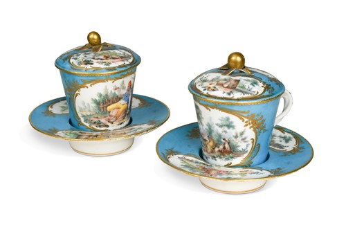 Lot 824 - A pair of Sèvres style trembleuse chocolate cups, covers and saucers