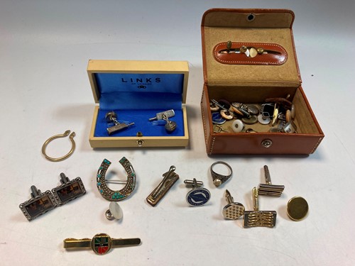 Lot 175 - A pair of Links of London cufflinks together...