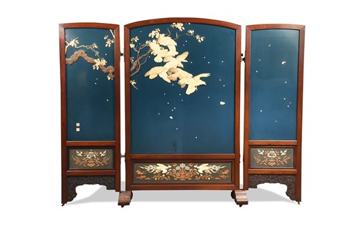 Lot 146 - A large Japanese shibayama three-fold room screen, Meiji period