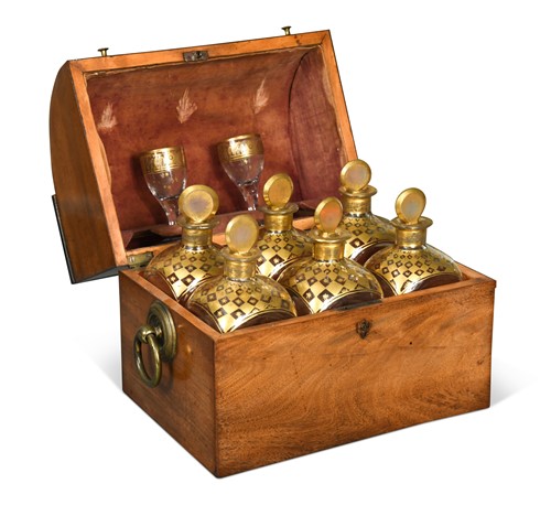 Lot 805 - A mahogany decanter box, 19th century