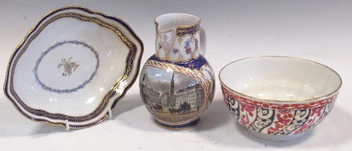 Lot 17 - A Worcester Queen Charlotte pattern slop bowl;...