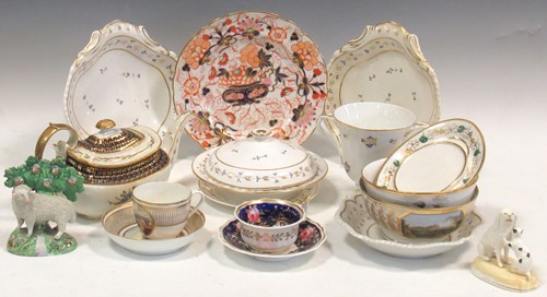 Lot 94 - A group of English porcelain, to include a...