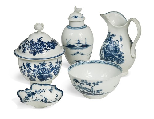 Lot 565 - A group of 18th century Worcester porcelain, circa 1770