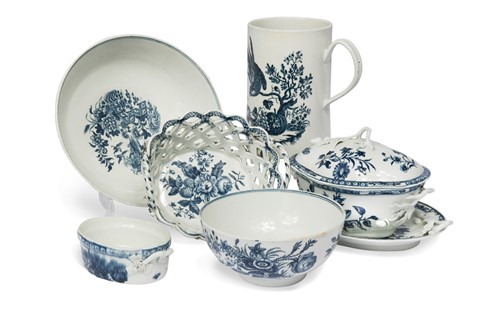 Lot 572 - A group of 18th century Worcester porcelain, circa 1770