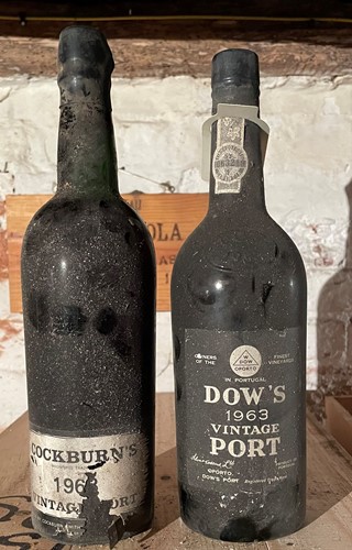 Lot 381 - Cockburn's Vintage Port 1963