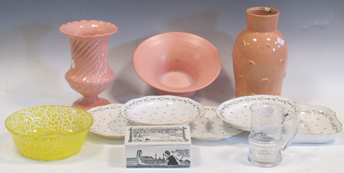 Lot 78 - French porcelain plates and dishes in...