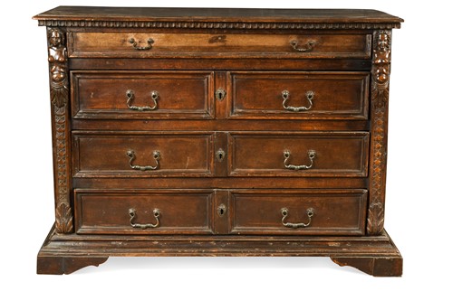 Lot 403 - An Italian walnut commode, late 17th century