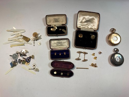 Lot 173 - Two pairs of hallmarked 9ct gold cufflinks, a...