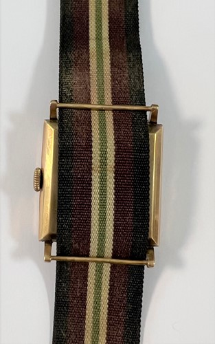 Lot 198 - Movado for Mappin & Webb, - A 9ct gold wristwatch